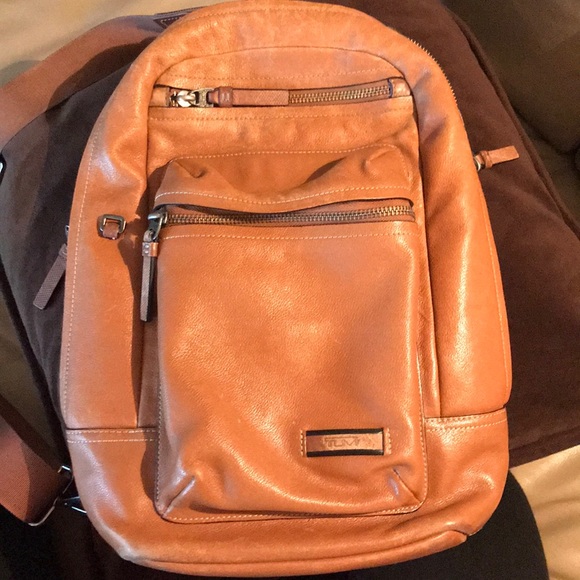 tumi leather sling bag